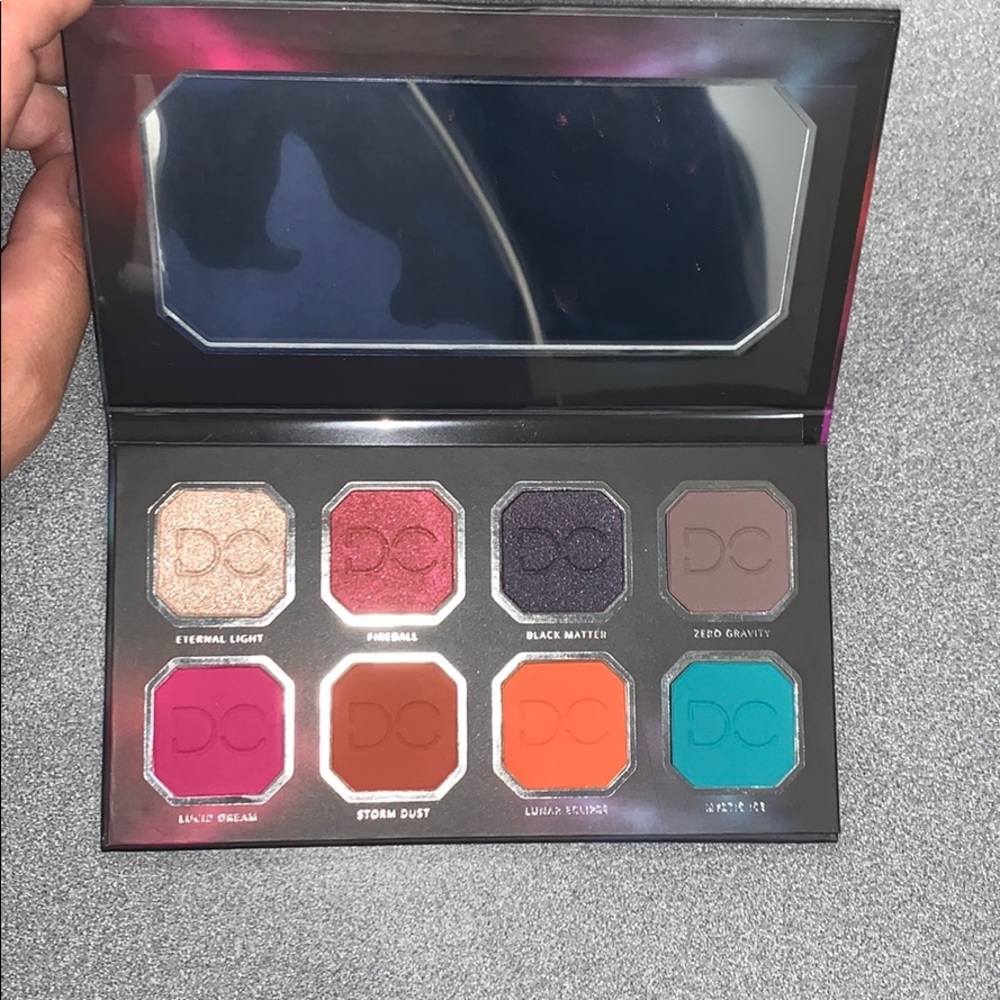 DOMINIQUE COSMETICS CELESTIAL THUNDER EYESHADOW